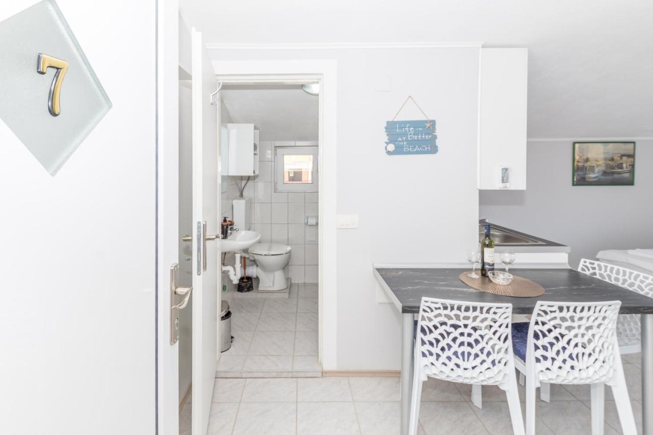 Apartments Dovana Kaštela Eksteriør bilde
