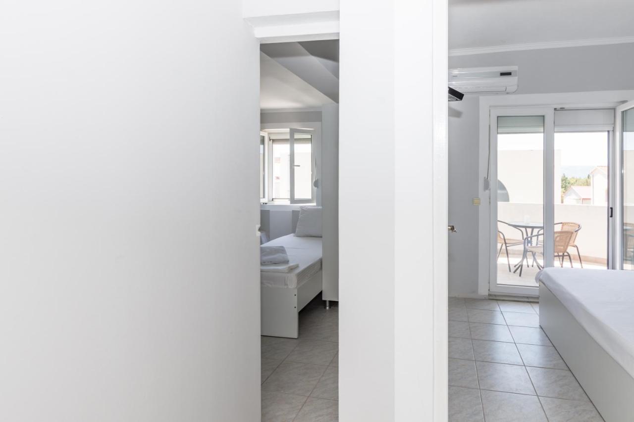 Apartments Dovana Kaštela Eksteriør bilde