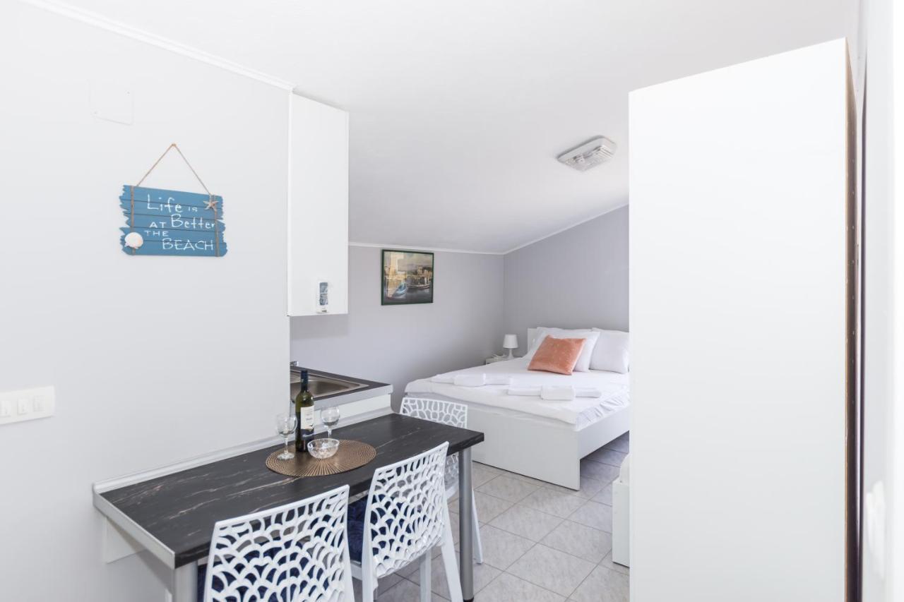 Apartments Dovana Kaštela Eksteriør bilde